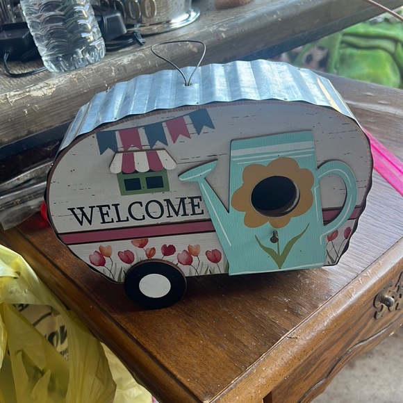 Birdhouse - Picture 1 of 3